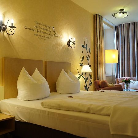 Hotel Goldener Anker โบเดนแวร์เดอร์ ภายนอก รูปภาพ