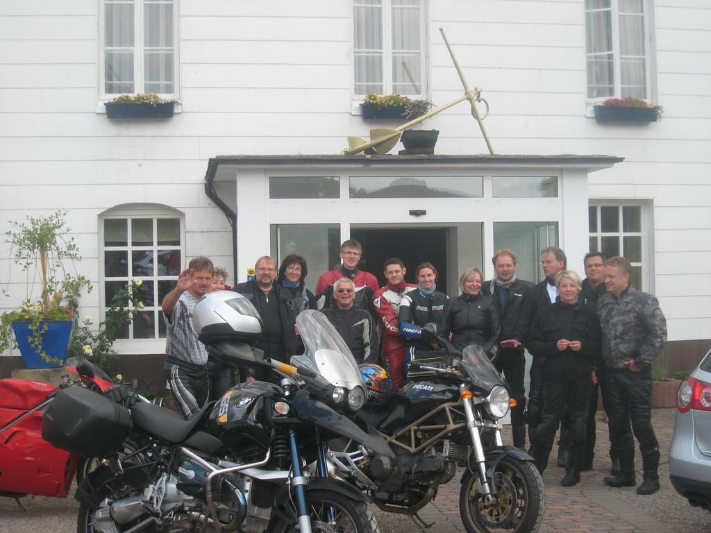Hotel Goldener Anker โบเดนแวร์เดอร์ ภายนอก รูปภาพ