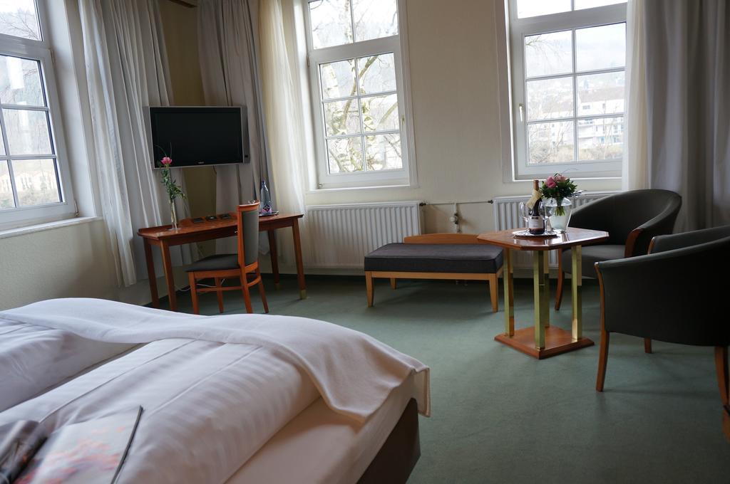 Hotel Goldener Anker โบเดนแวร์เดอร์ ห้อง รูปภาพ